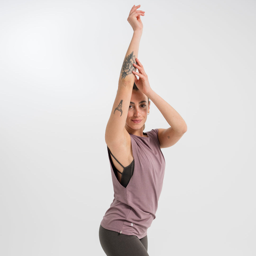 Yoga Shirt Damen aus Bambus Faser - Sneaky Top Eggplant NEU