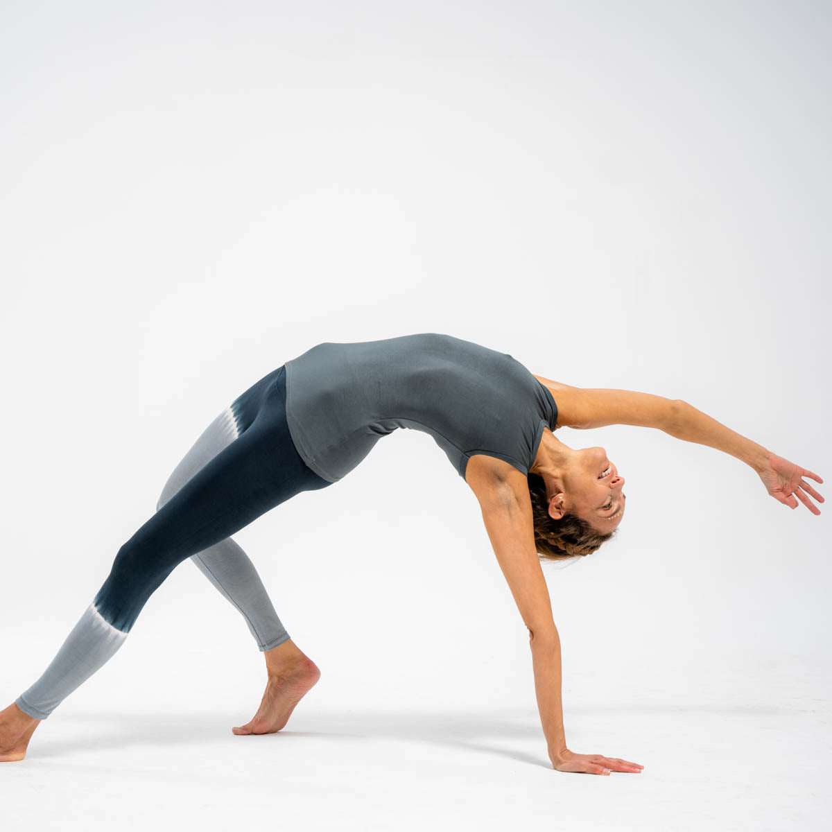 Yoga Shirt Damen aus Bambus Faser - Second Skin Grey