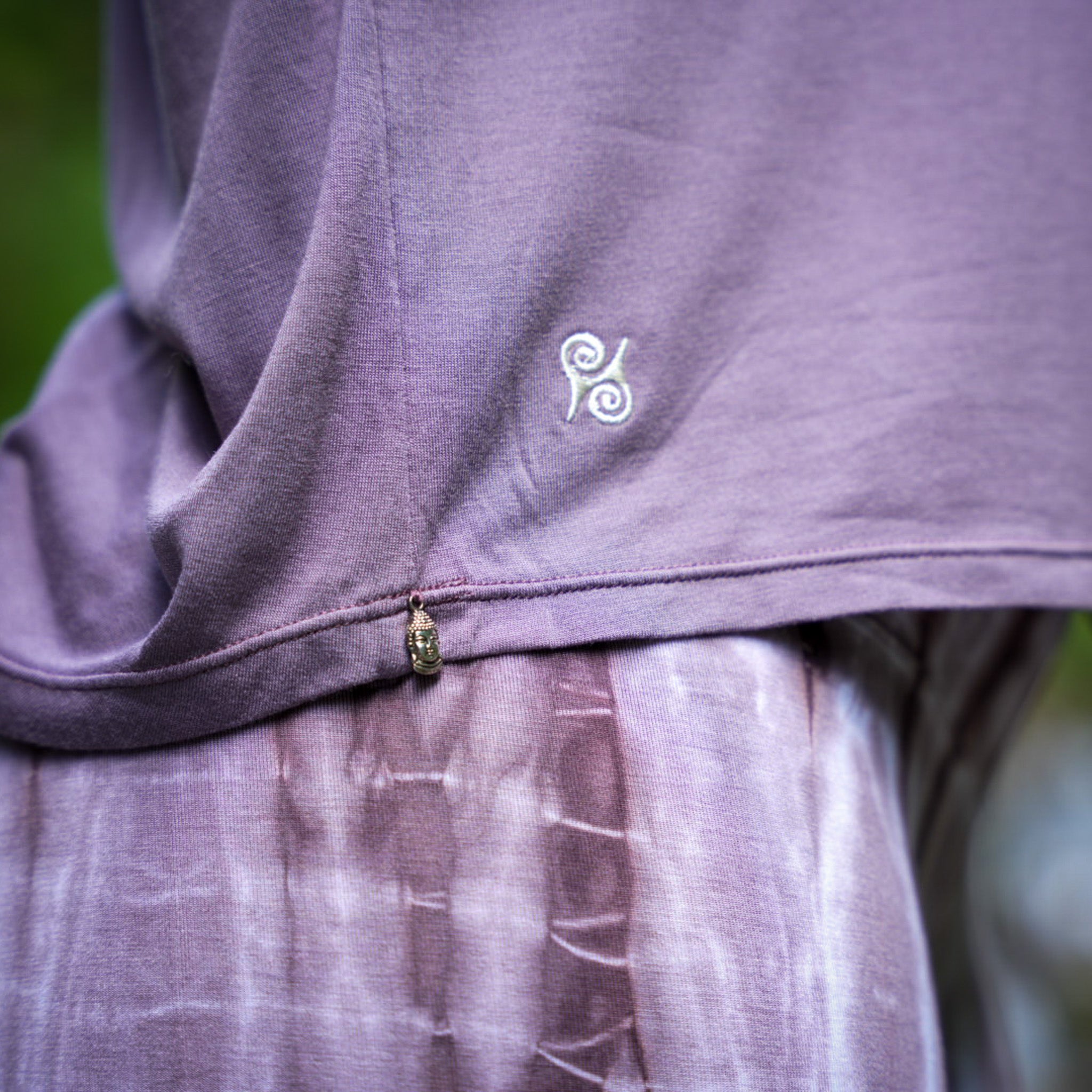 Yoga Shirt Damen aus Bambus Faser - Feel Good Eggplant